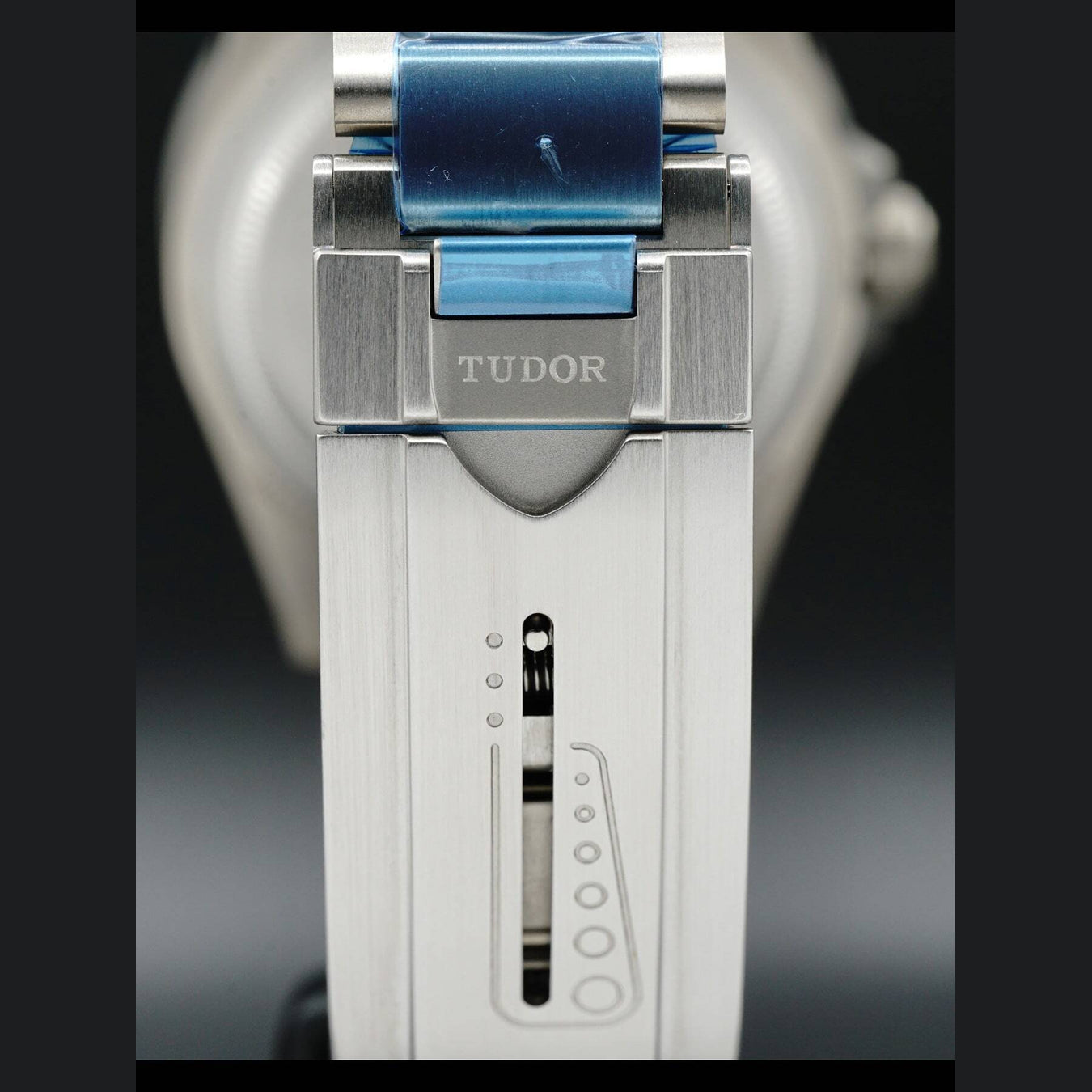 Tudor Pelagos Titanium Chronometer Automatic Black Dial 25600TN