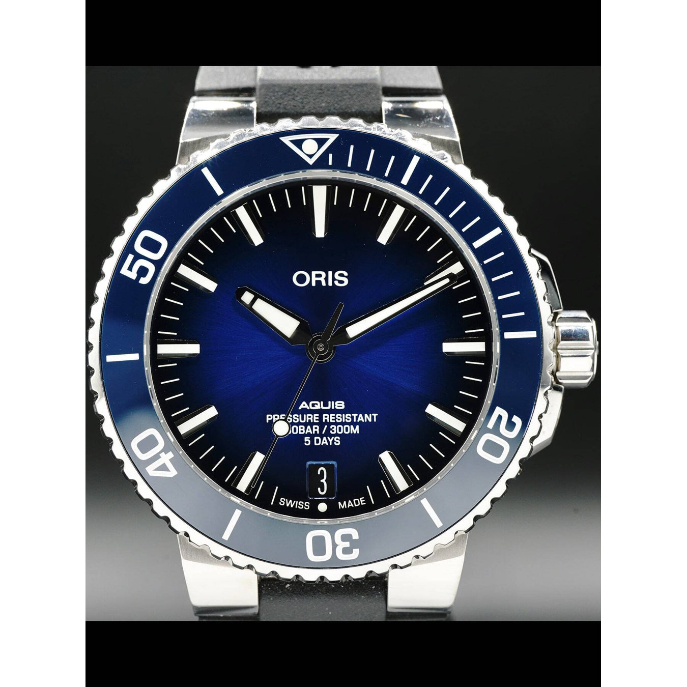 Oris Aquis Date Calibre 400 Diver on Bracelet 01 400 7763 4135