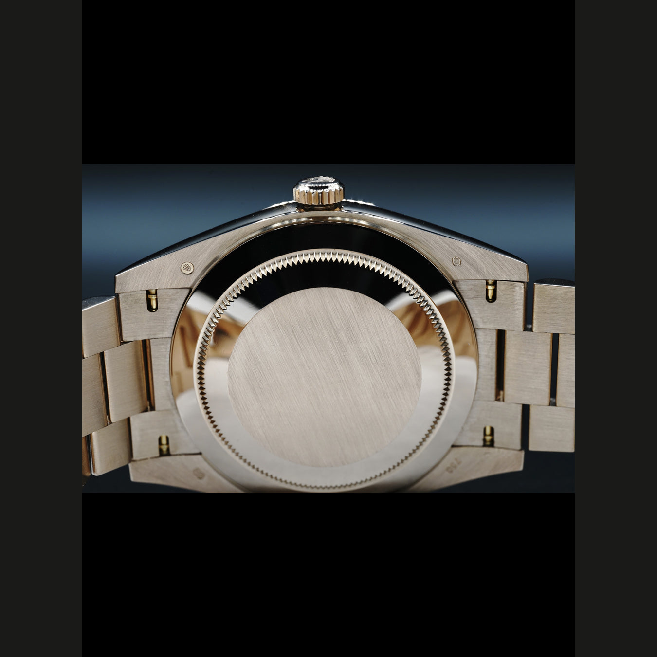 Rolex Day-Date 40mm Everose Gold 228235