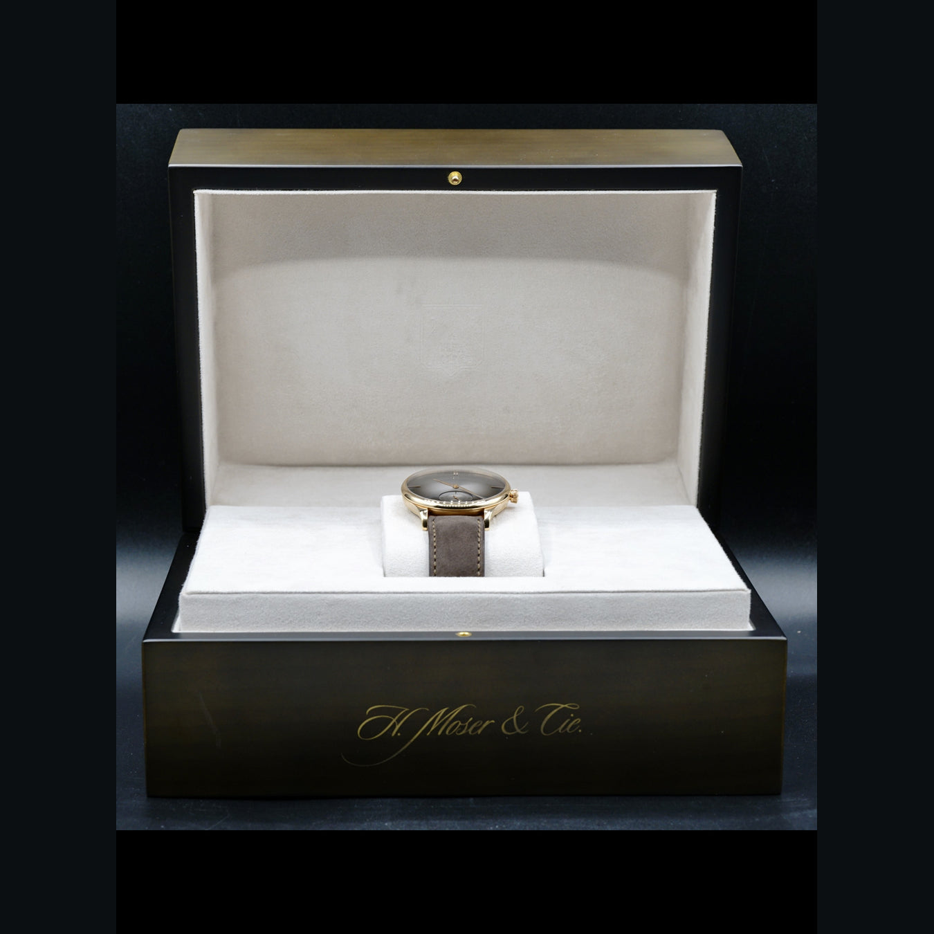 H. Moser & Cie. Venturer Small Seconds Purity Red Gold Fume Dial 2327-0404