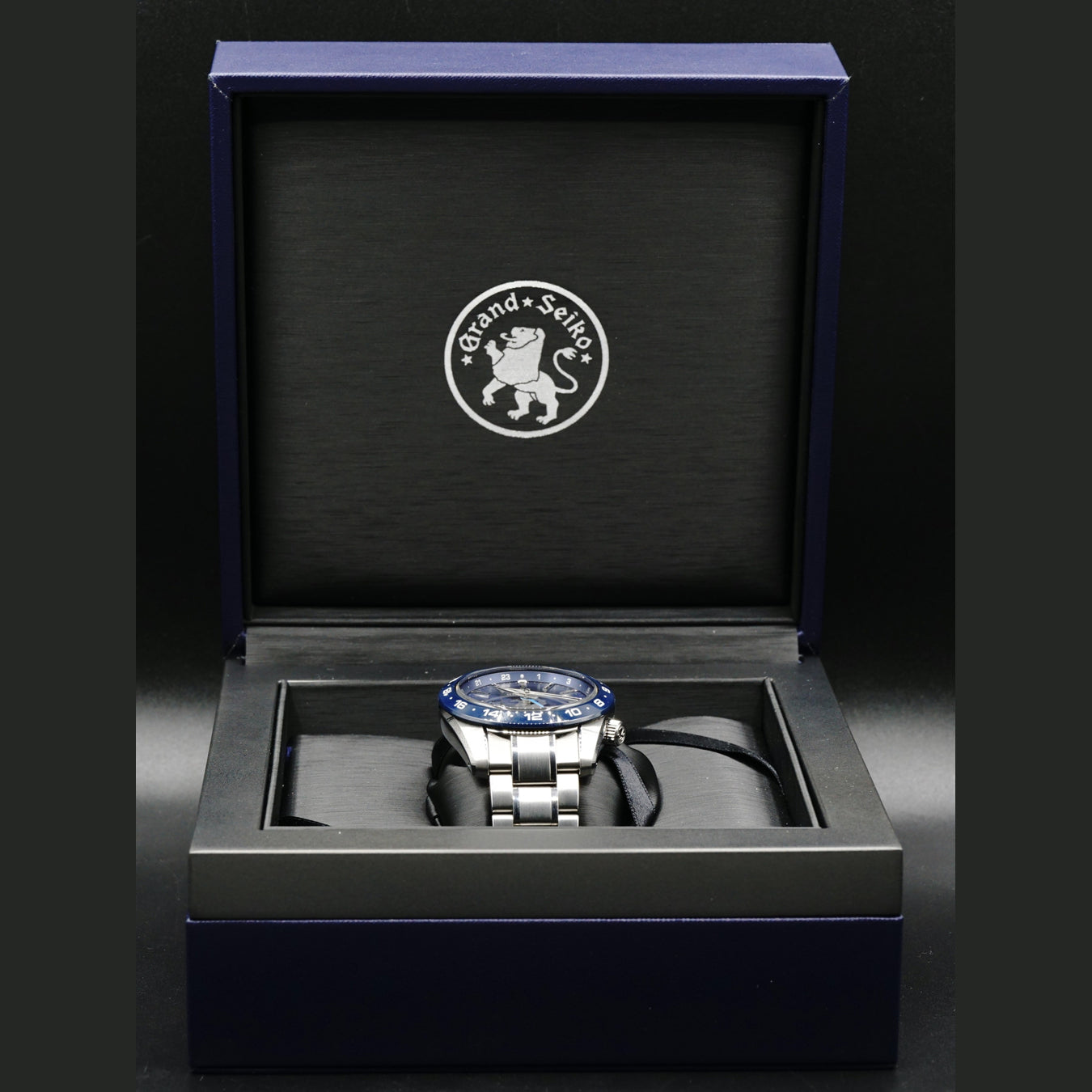 Grand Seiko Sport GMT SBGE255