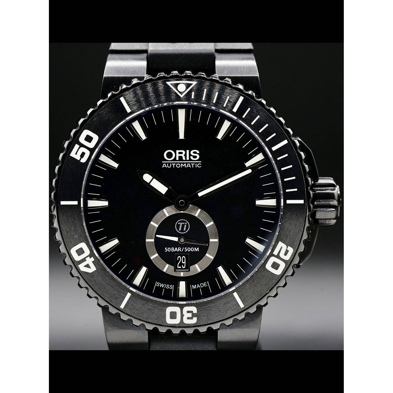 Oris Aquis Titan Small Second Date 01 739 7674 7754-07 4 26 34BTE