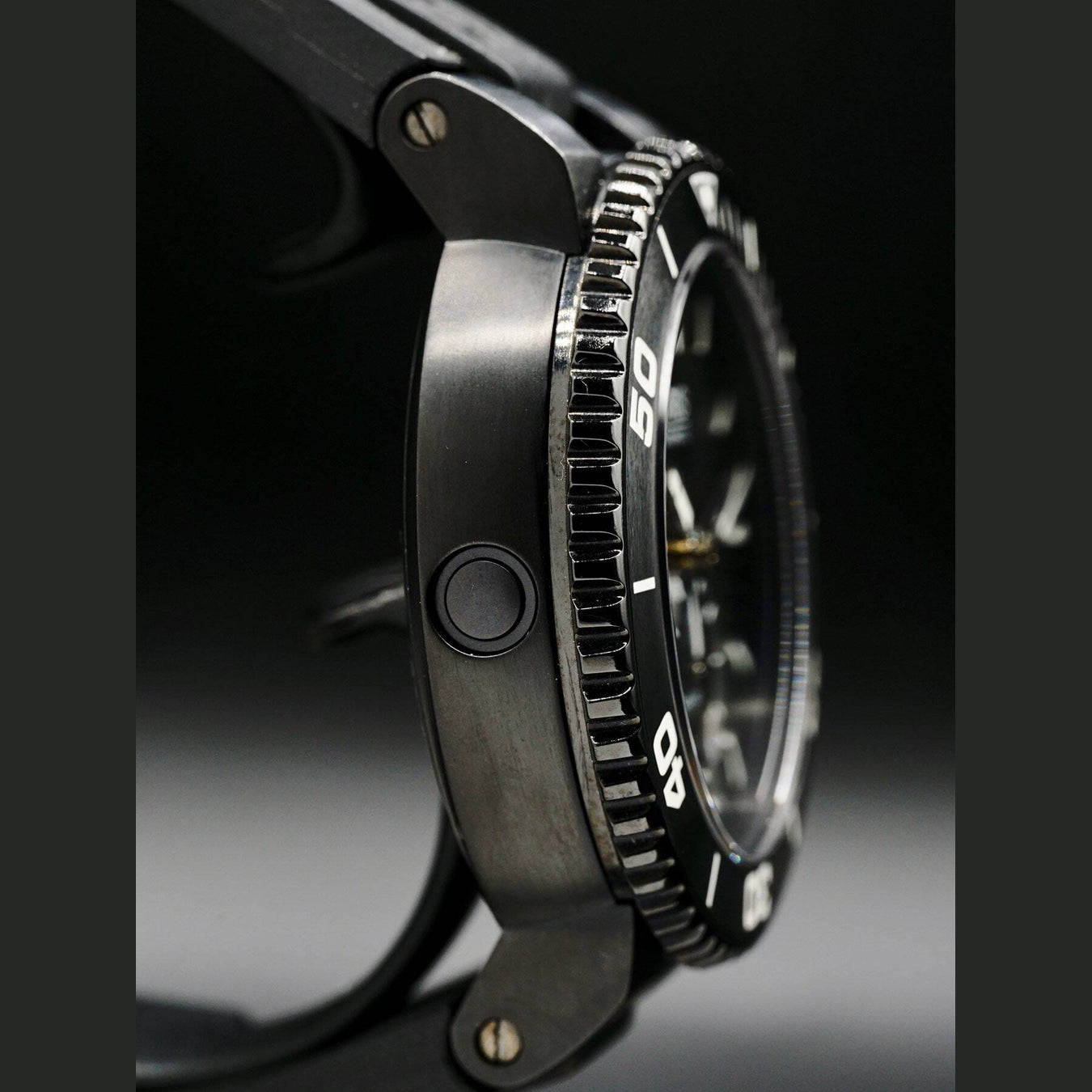 Oris Aquis Titan Small Second Date 01 739 7674 7754-07 4 26 34BTE