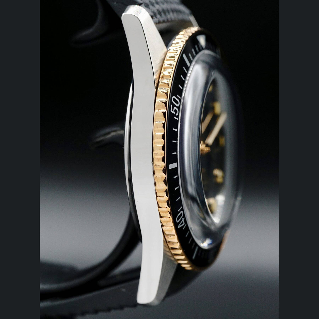 Oris Divers Sixty-Five Black Dial on Rubber Strap 01 733 7720 4354