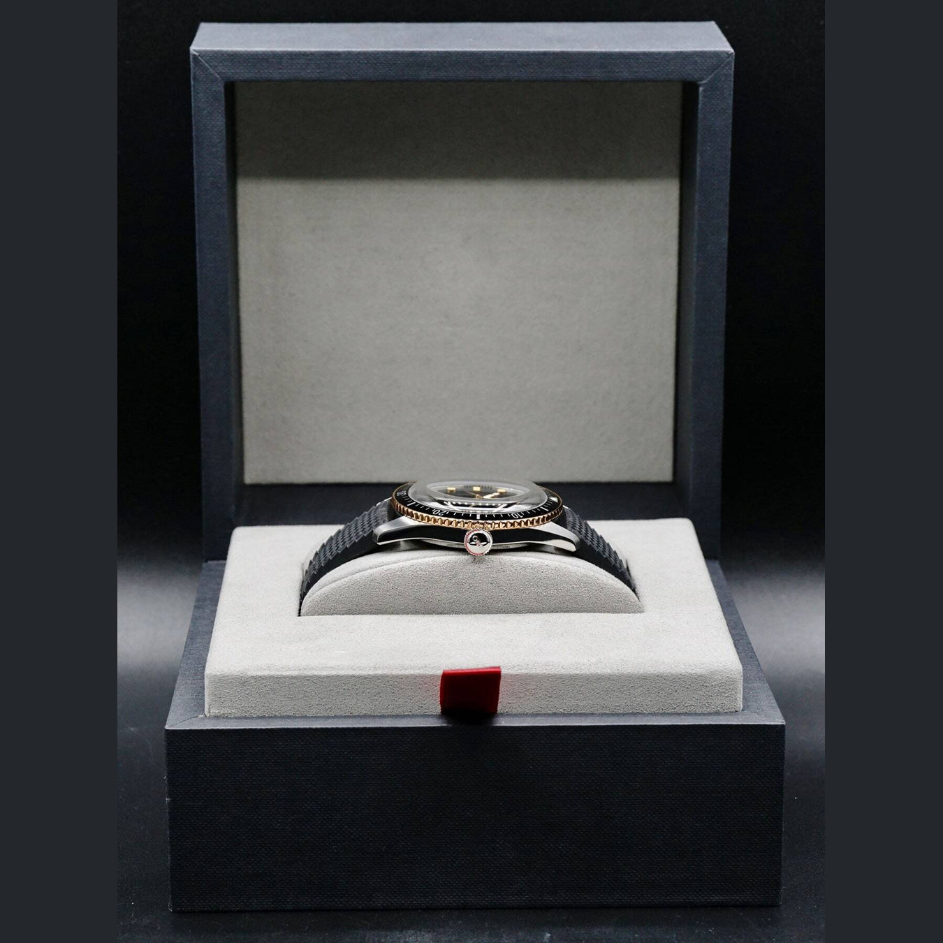 Oris Divers Sixty-Five Black Dial on Rubber Strap 01 733 7720 4354