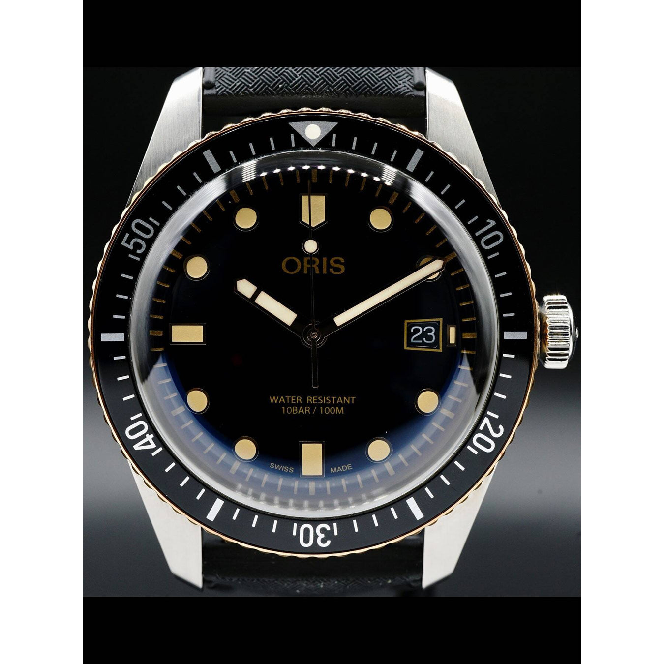 Oris Divers Sixty-Five Black Dial on Rubber Strap 01 733 7720 4354