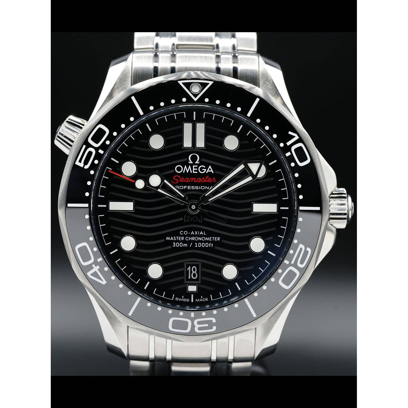 Omega Seamaster Diver 300M Co-Axial Master Chronometer Black Dial on Bracelet 210.30.42.20.01.001