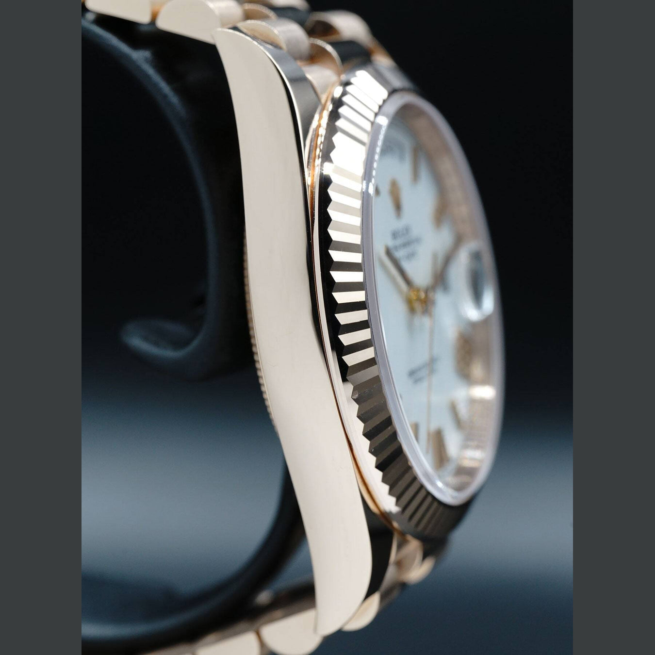Rolex Oyster Perpetual Day-Date 40 Everose Gold 228235