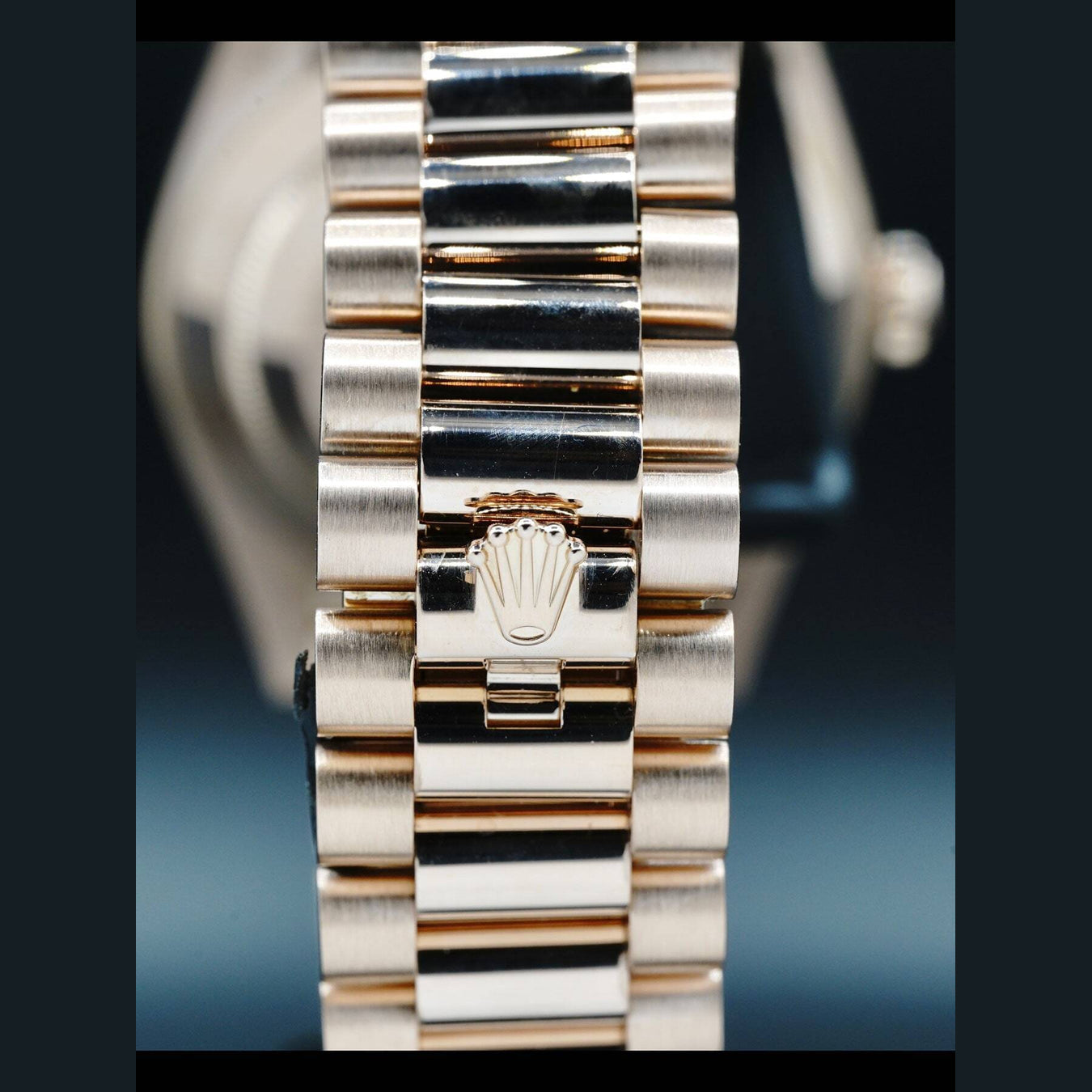 Rolex Oyster Perpetual Day-Date 40 Everose Gold 228235