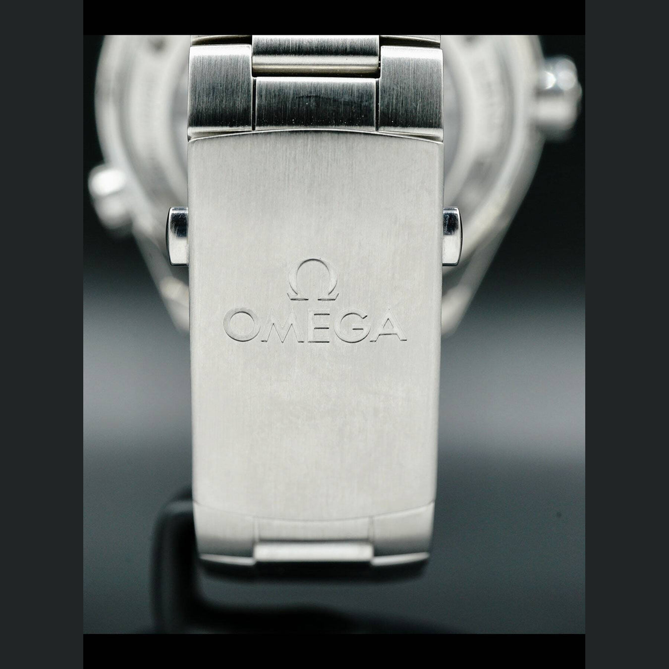 Omega Seamaster Planet Ocean 600M 210.30.46.21.01.001