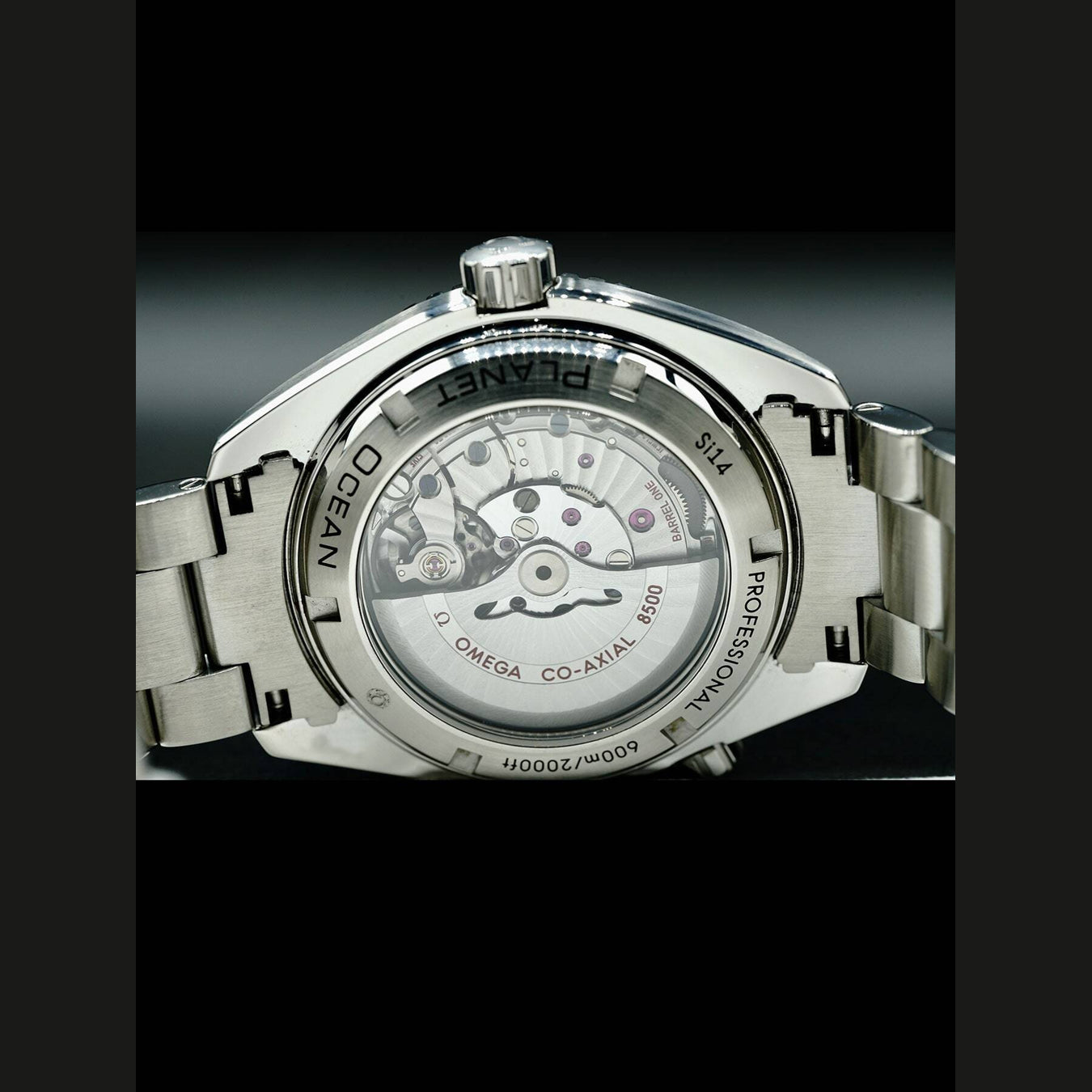 Omega Seamaster Planet Ocean 600M 210.30.46.21.01.001