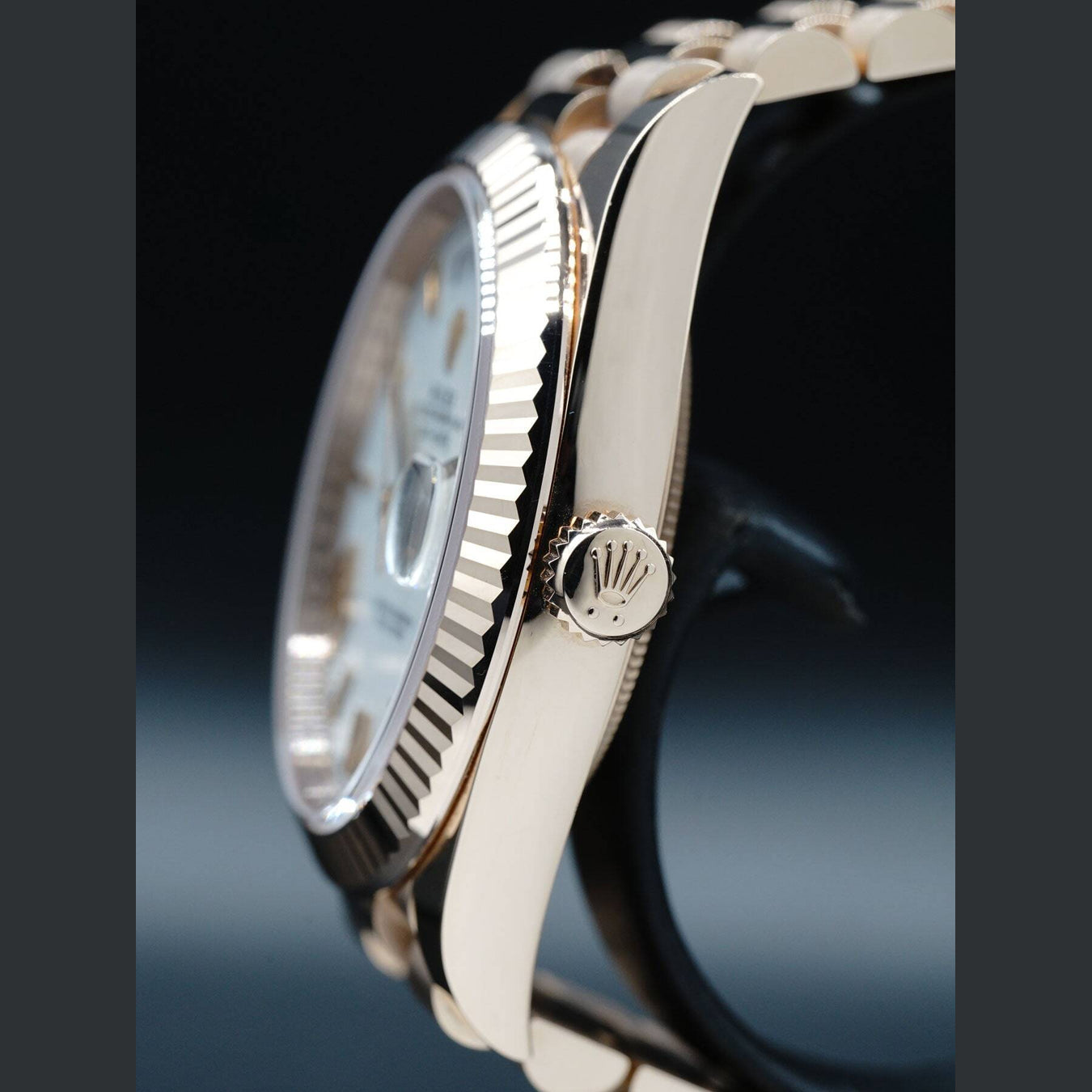 Rolex Oyster Perpetual Day-Date 40 Everose Gold 228235