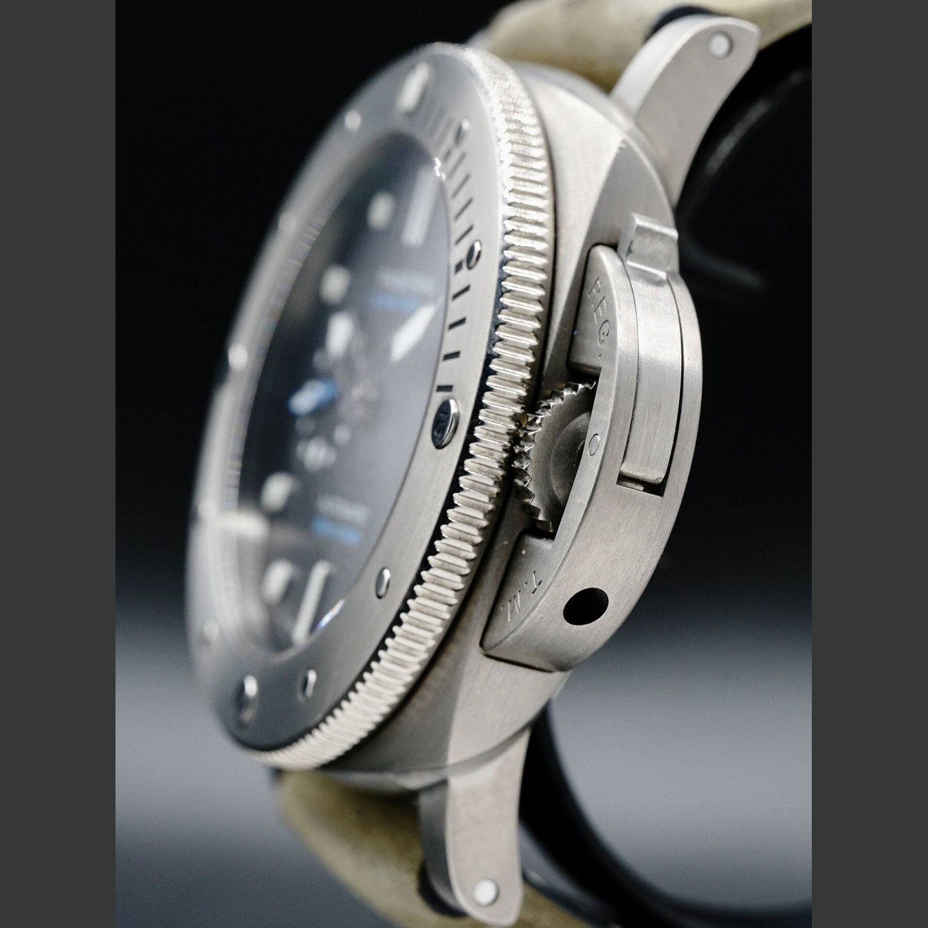Panerai Luminor Submersible PAM01305