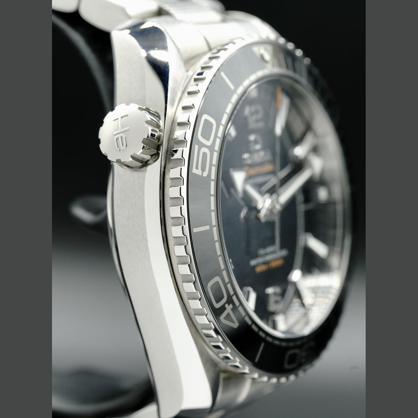 Omega Seamaster Planet Ocean 600M 215.30.44.21.01.001