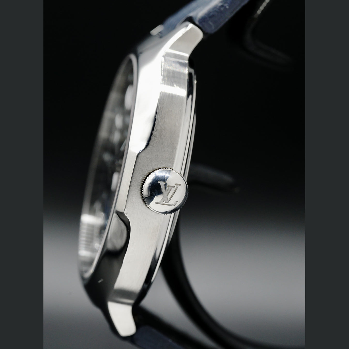 Louis Vuitton Voyager GMT Q7D30