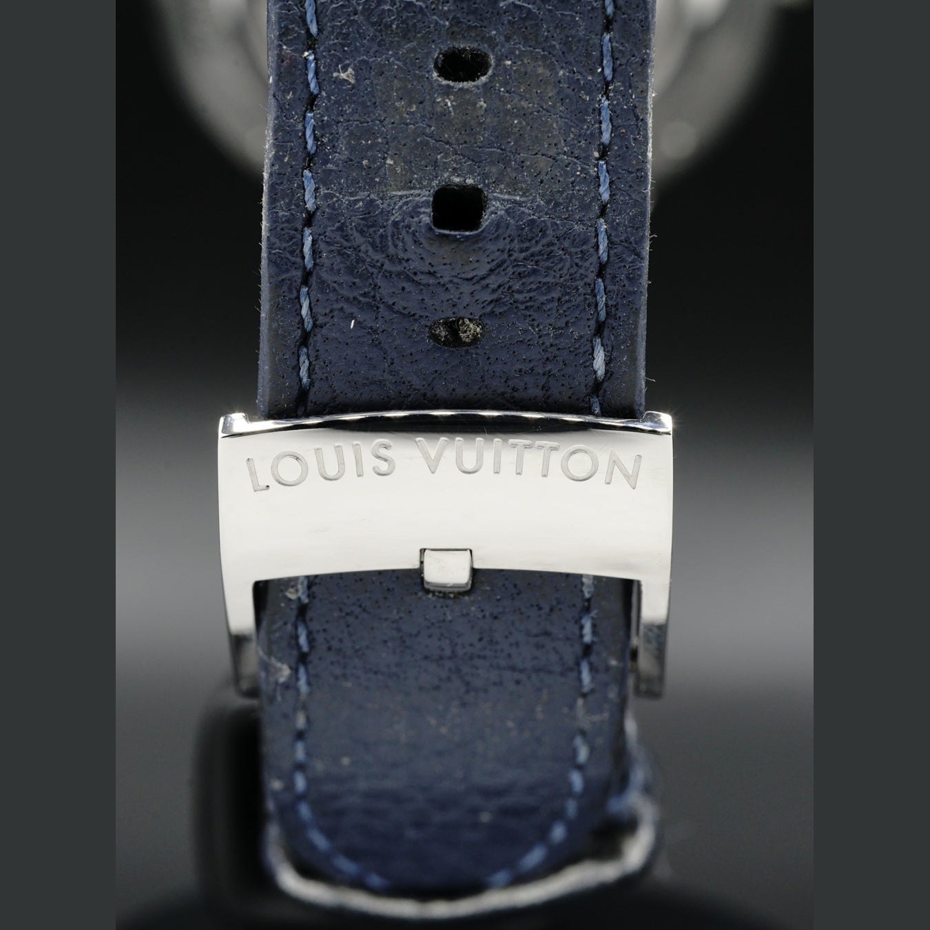 Louis Vuitton Voyager GMT Q7D30