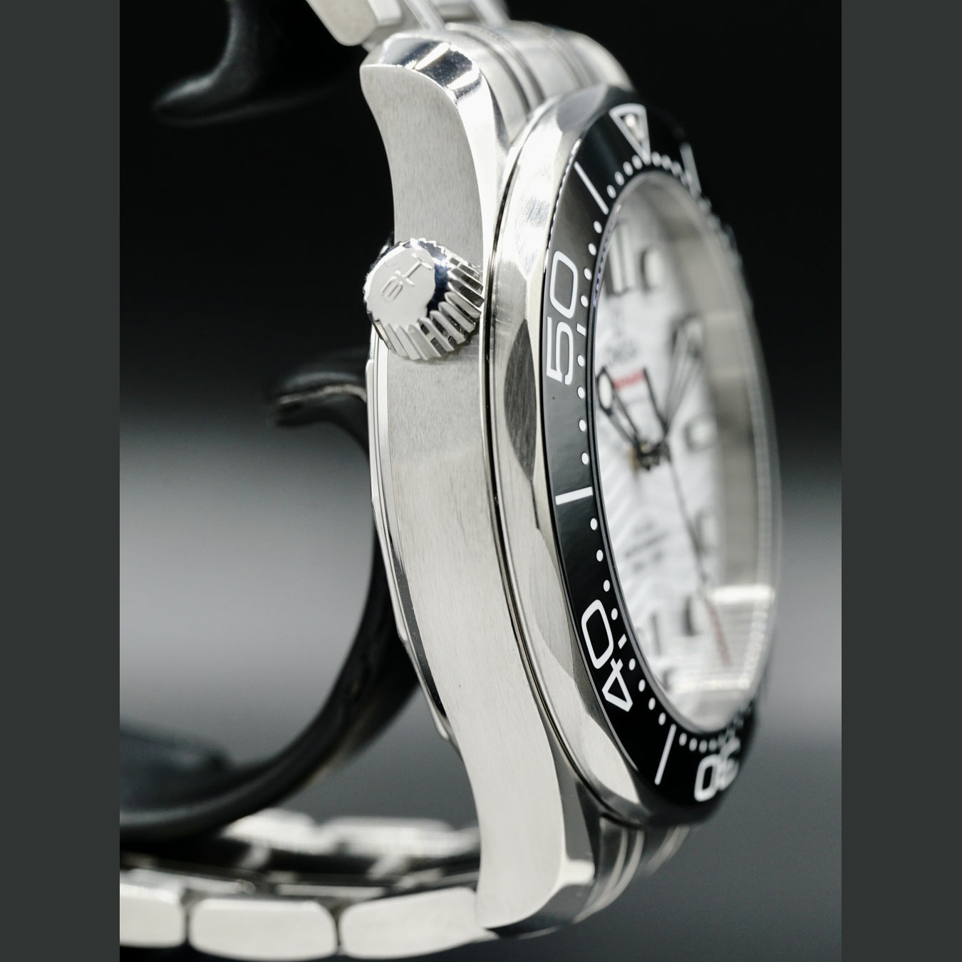 Omega Seamaster Diver 300m Master Chronometer 42mm 210.30.42.20.04.001