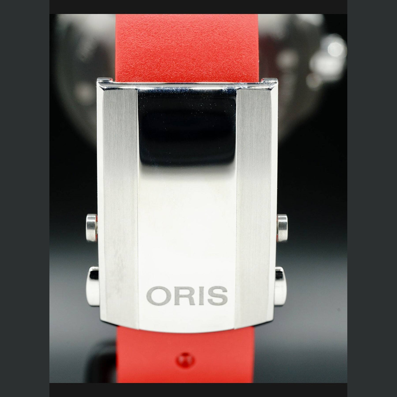 Oris Aquis Date Relief on Strap 01 733 7730 4153