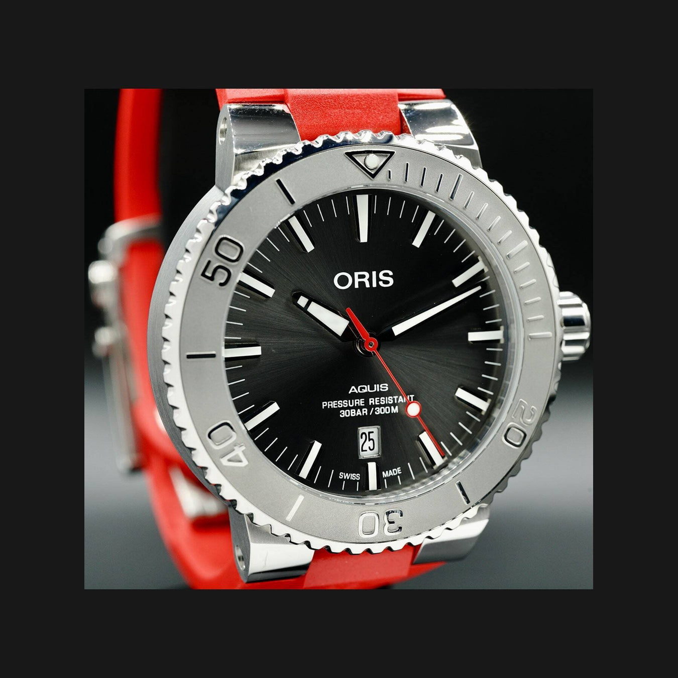 Oris Aquis Date Relief on Strap 01 733 7730 4153