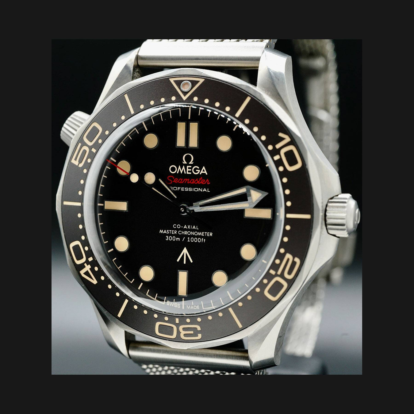 Omega Seamaster Diver 300M 007 James Bond Edition 210.92.42.20.01.001