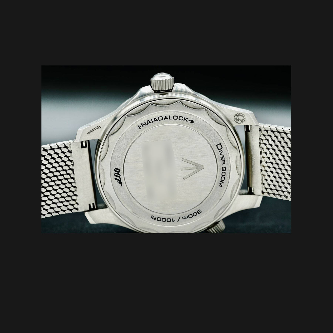 Omega Seamaster Diver 300M 007 James Bond Edition 210.92.42.20.01.001