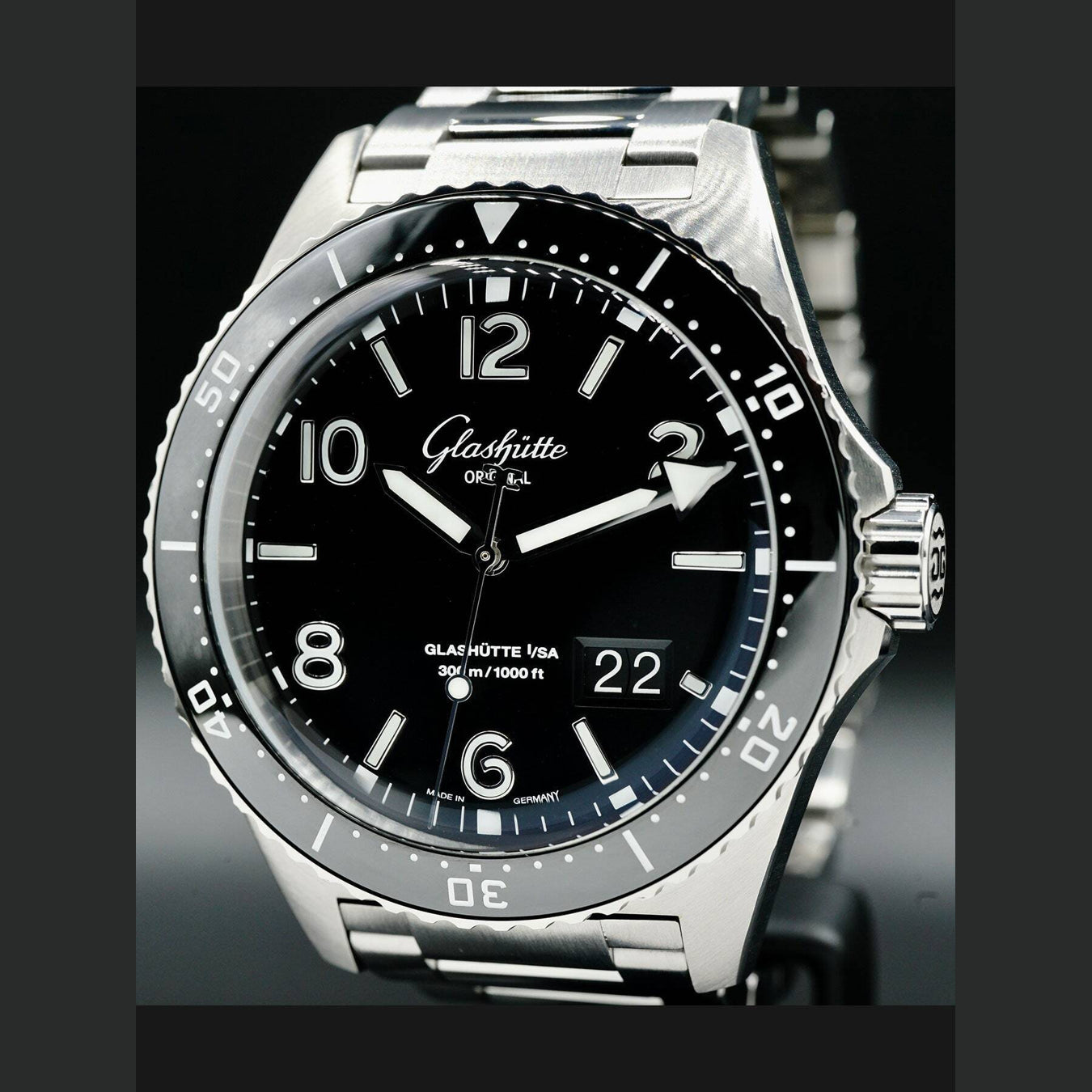 Glashütte Original SeaQ Panorama Date on Bracelet 1-36-13-01-80-70