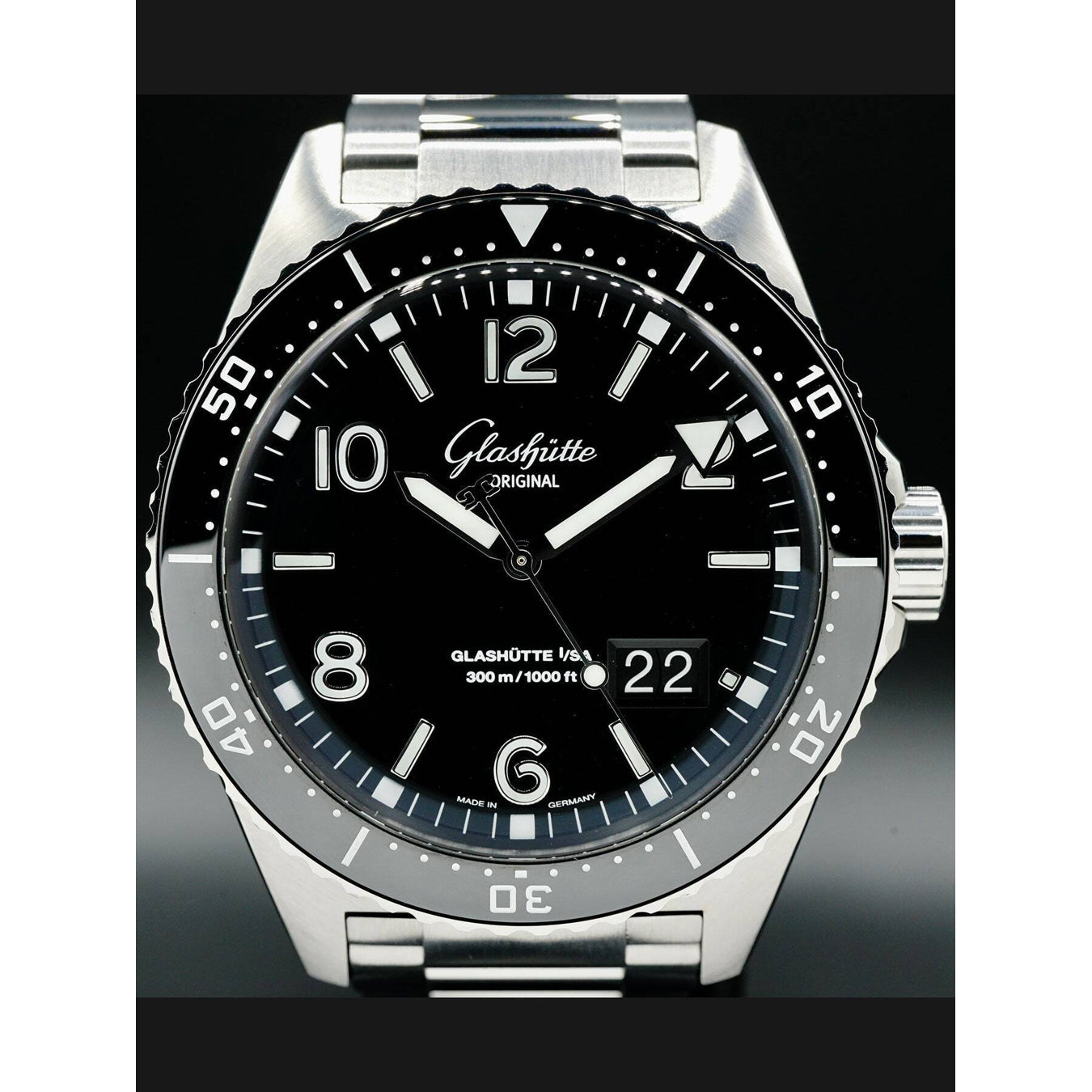 Glashütte Original SeaQ Panorama Date on Bracelet 1-36-13-01-80-70