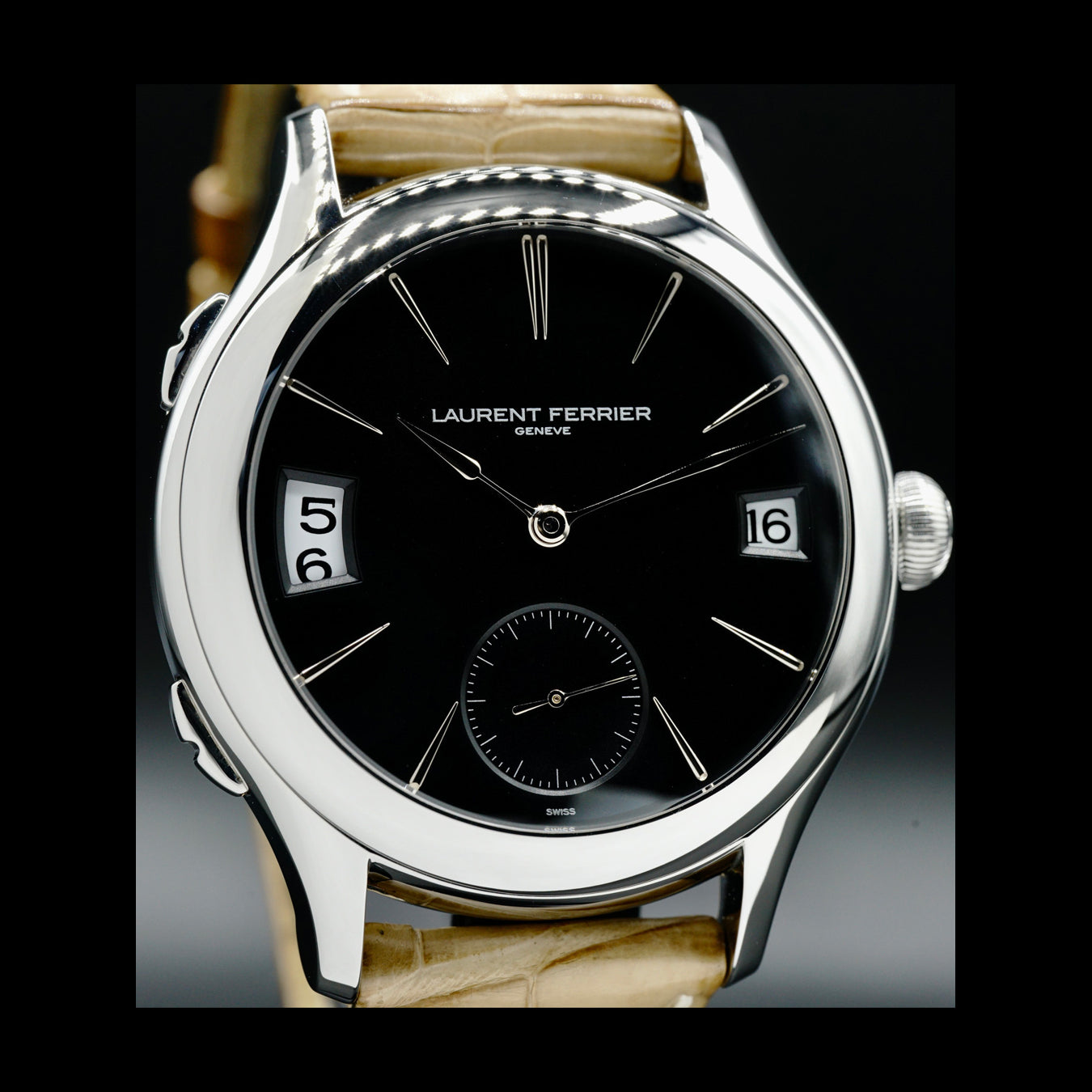Laurent Ferrier Galet Traveller Opaline Black LCF007.AC.N1G