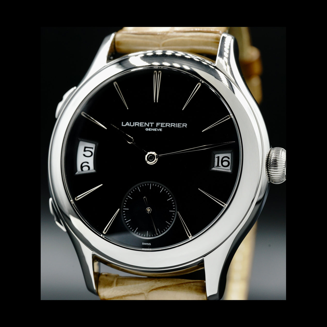 Laurent Ferrier Galet Traveller Opaline Black LCF007.AC.N1G
