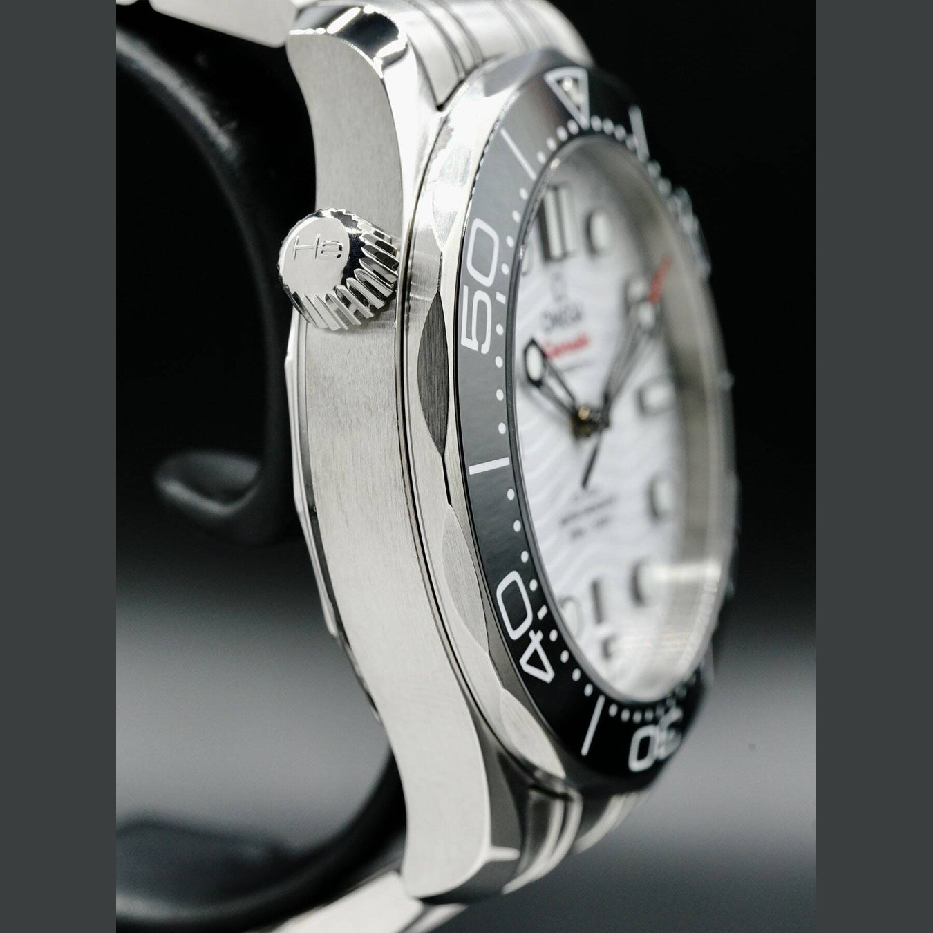 Omega Seamaster Diver 300m Master Chronometer 42mm 210.30.42.20.04.001
