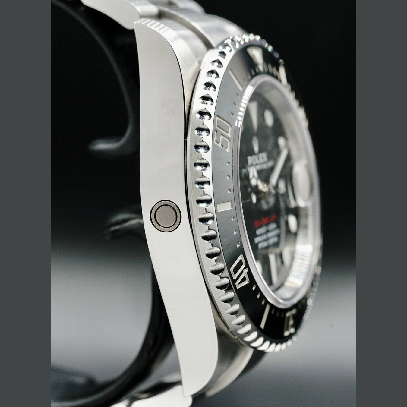 Rolex Oyster Perpetual Sea-Dweller M126600-001