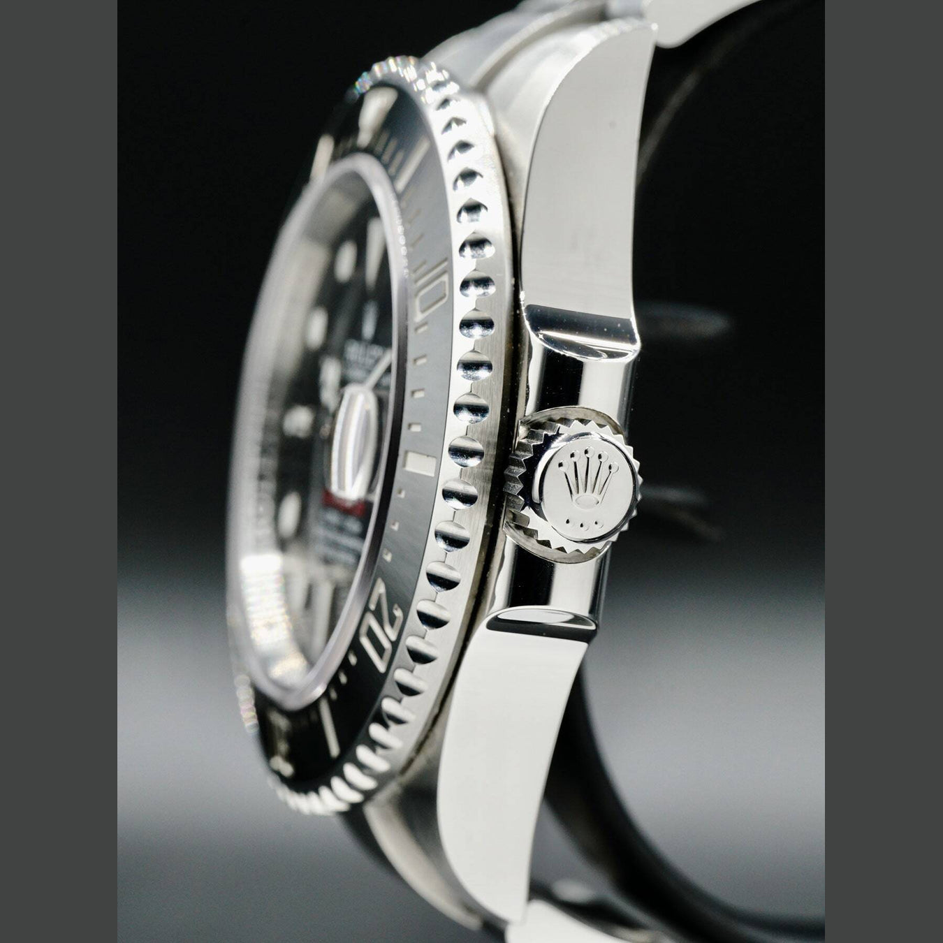 Rolex Oyster Perpetual Sea-Dweller M126600-001