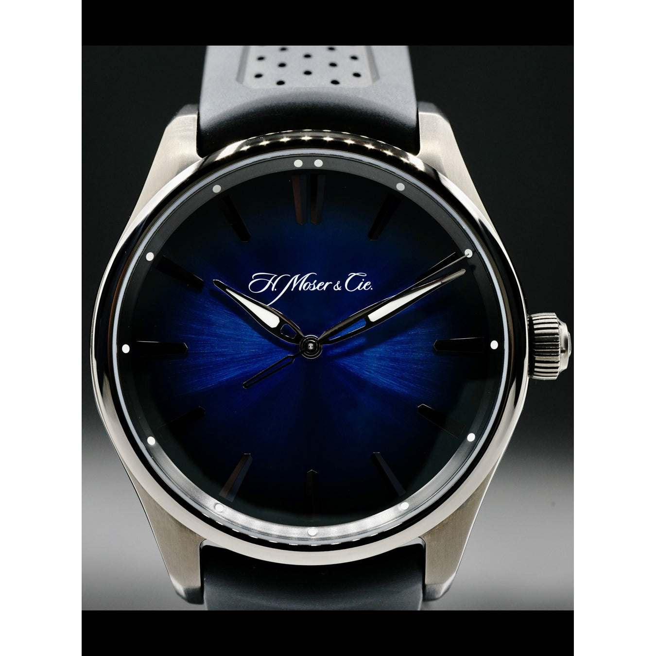 H. Moser & Cie. Pioneer Centre Seconds Funky Blue Black Edition 3200-1205