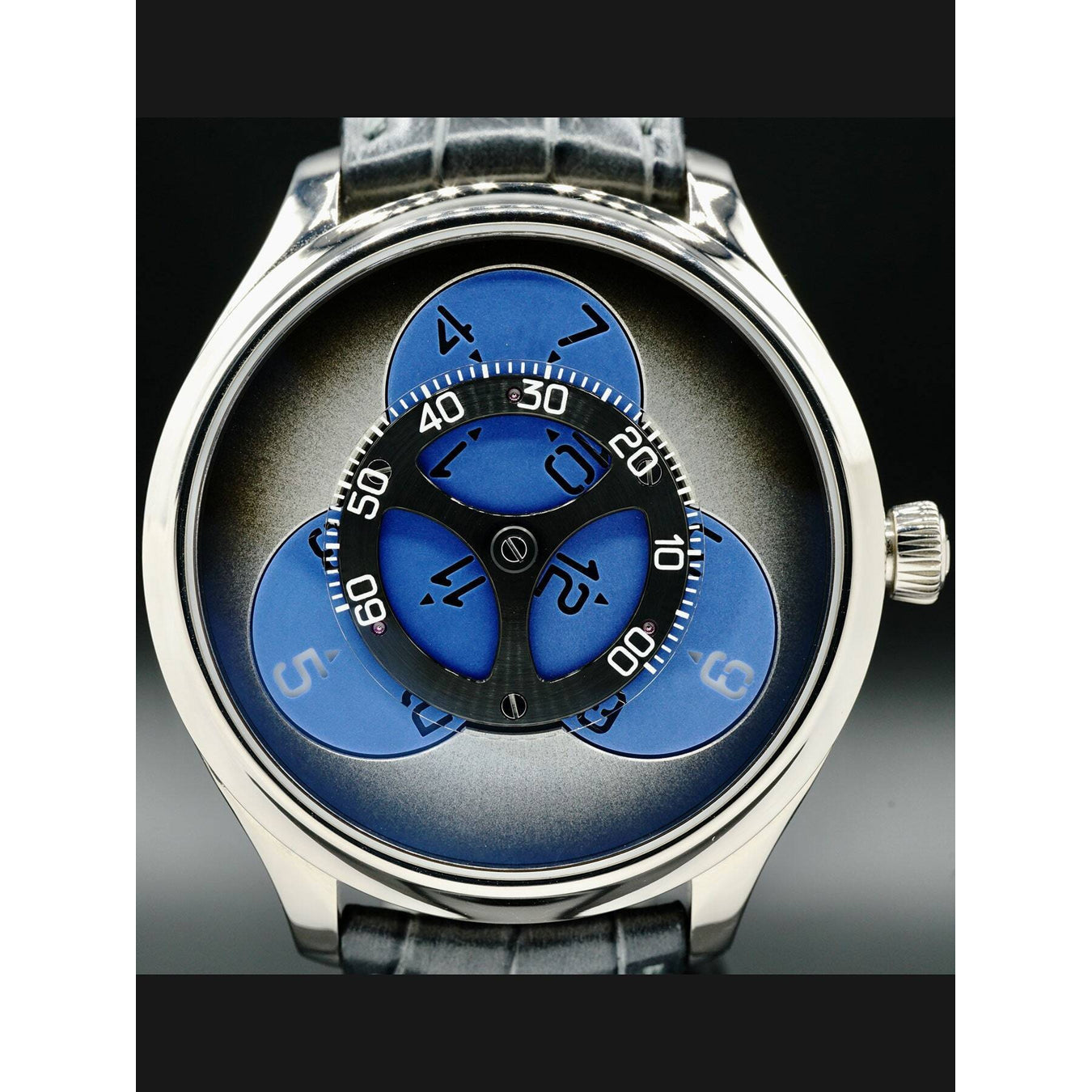 H. Moser & Cie. Endeavour Flying Hours 1806-0202