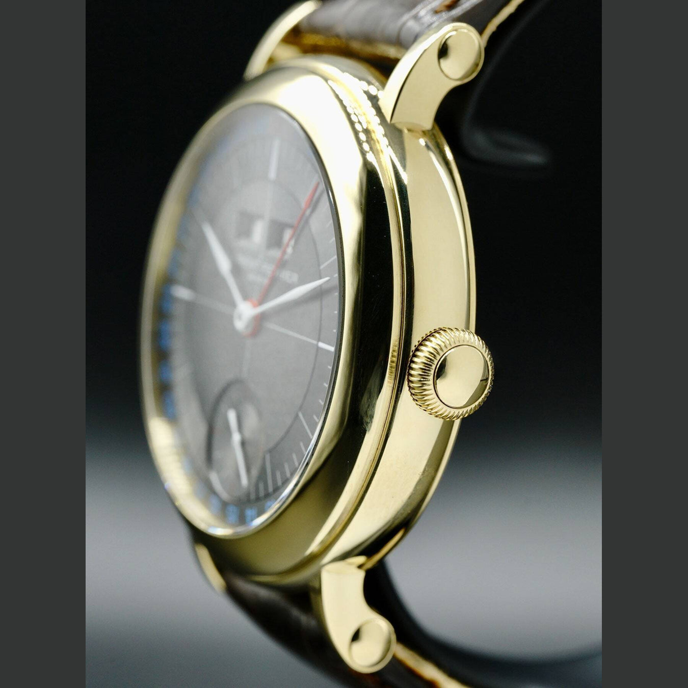 Laurent Ferrier École Annual Calendar Yellow Gold Grey Dial LCF025.J1.A2W