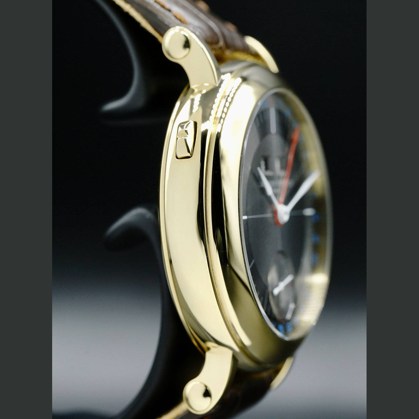Laurent Ferrier École Annual Calendar Yellow Gold Grey Dial LCF025.J1.A2W