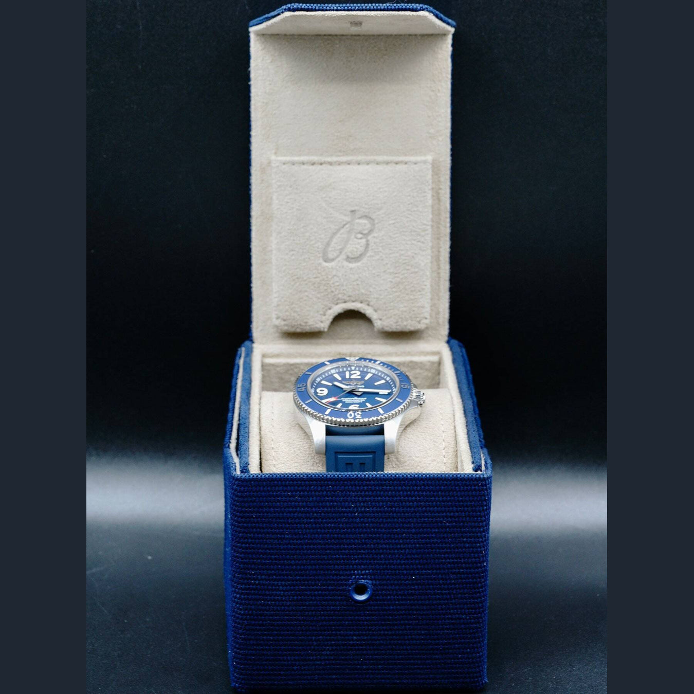 Breitling Superocean Automatic  A17366