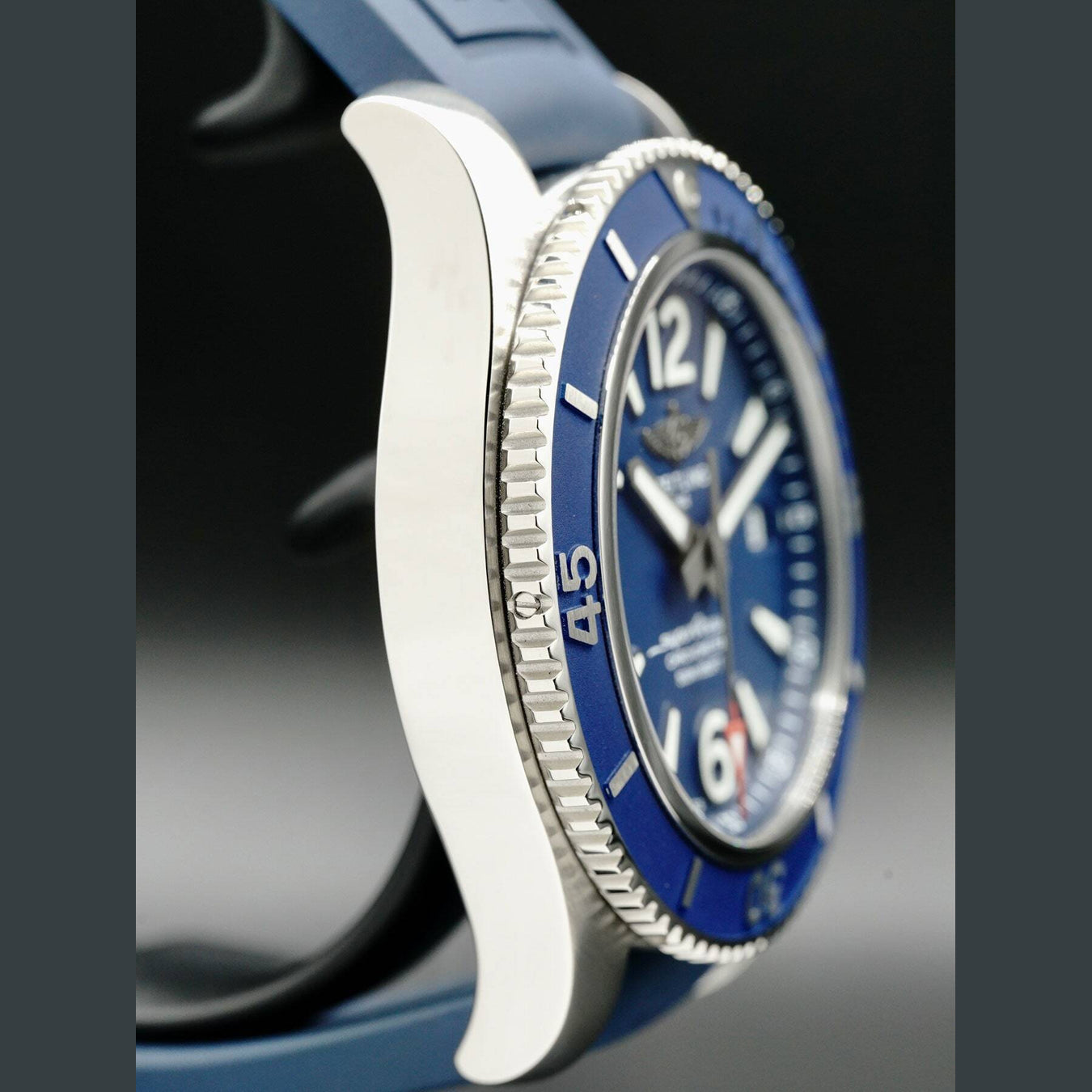 Breitling Superocean Automatic  A17366