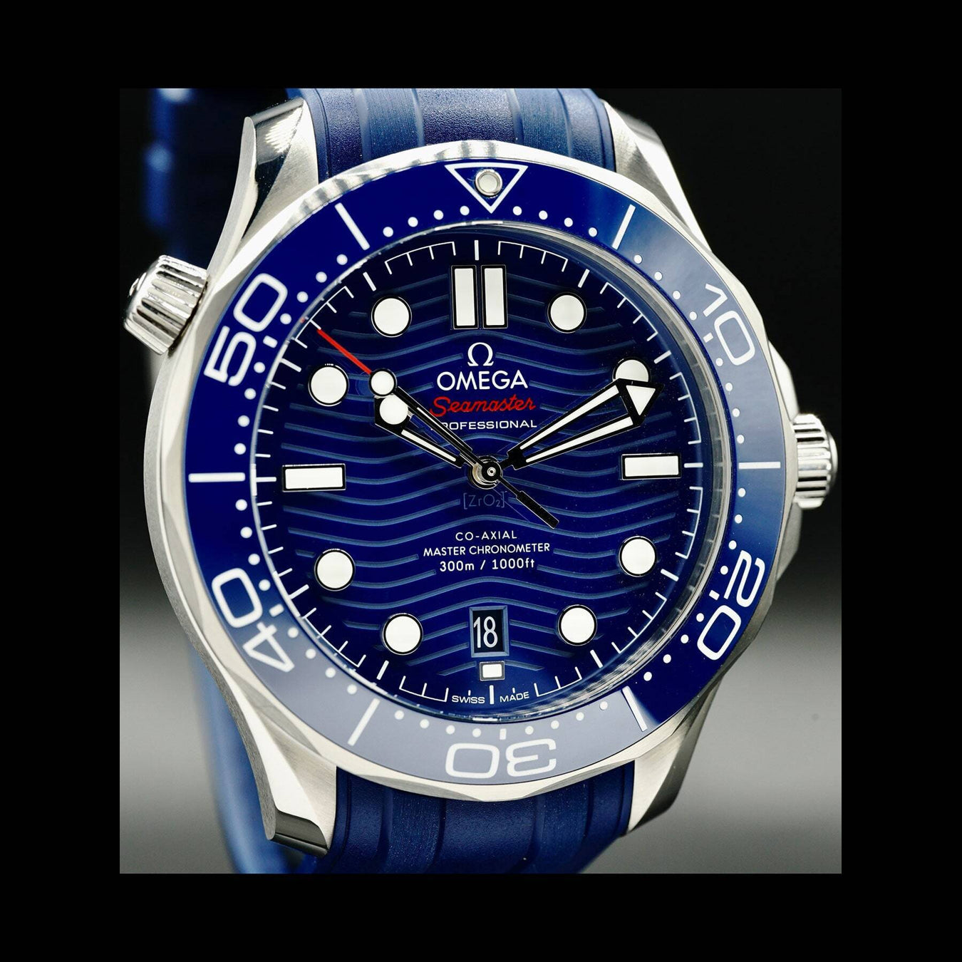 Omega Seamaster Diver 300M Co-Axial Master Chronometer on Rubber Strap 210.32.42.20.03.001