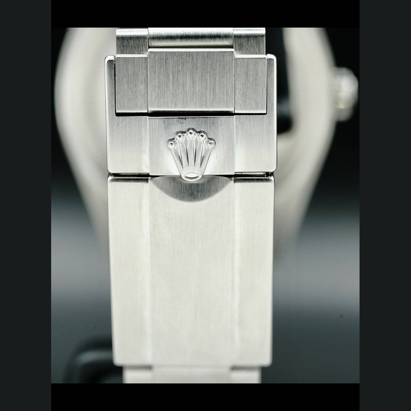 Rolex Explorer 214270