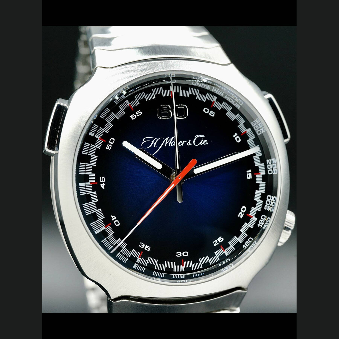 H. Moser & Cie. Streamliner Chrono Blue 6902-1201