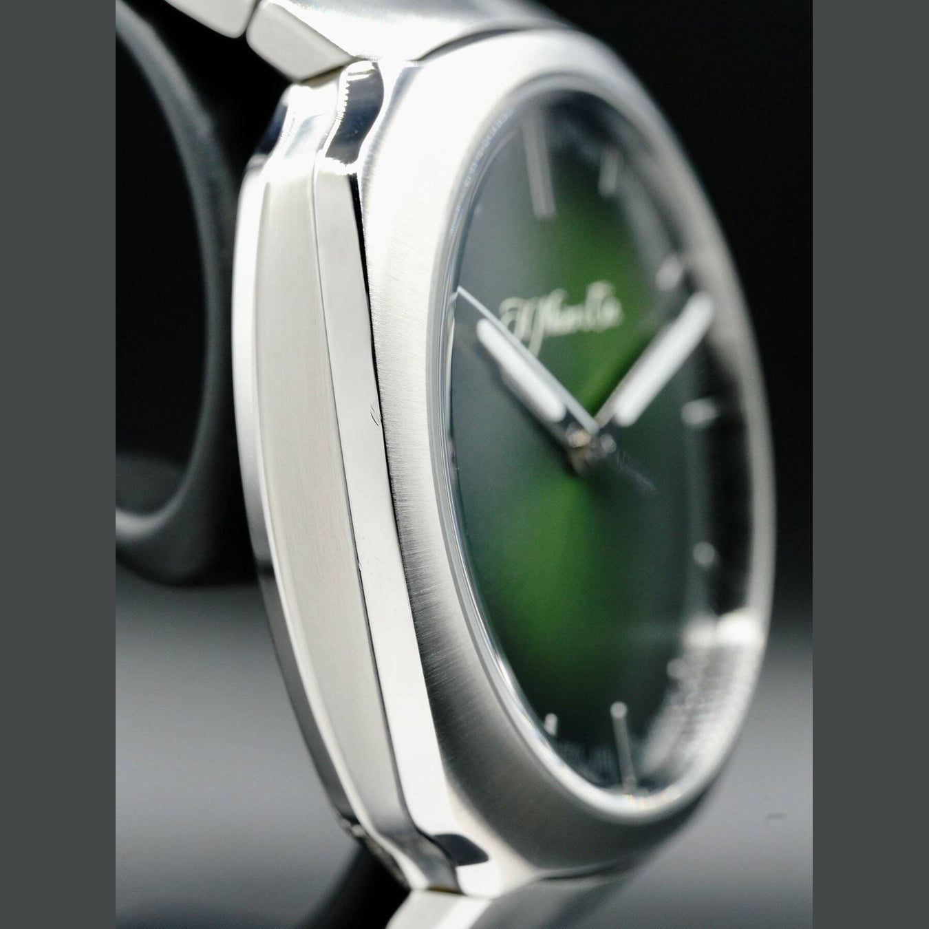 H. Moser & Cie. Streamliner 6200-1200