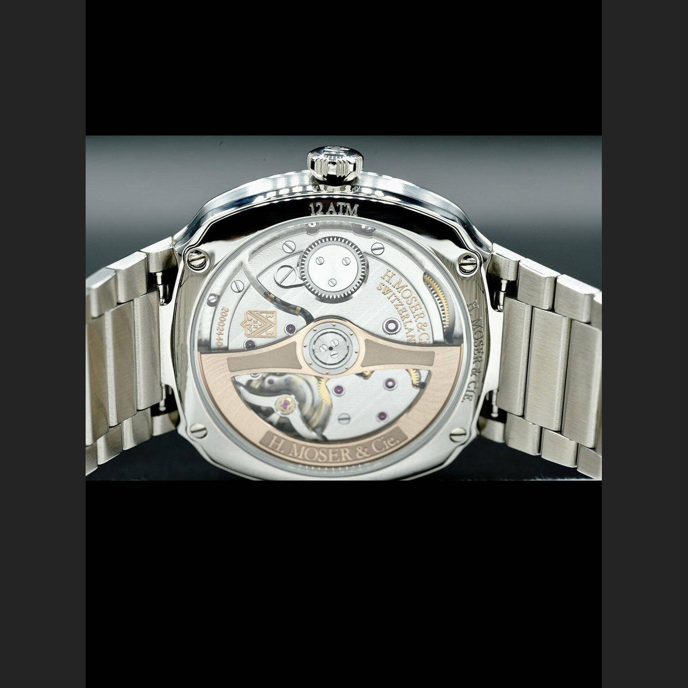 H. Moser & Cie. Streamliner 6200-1200
