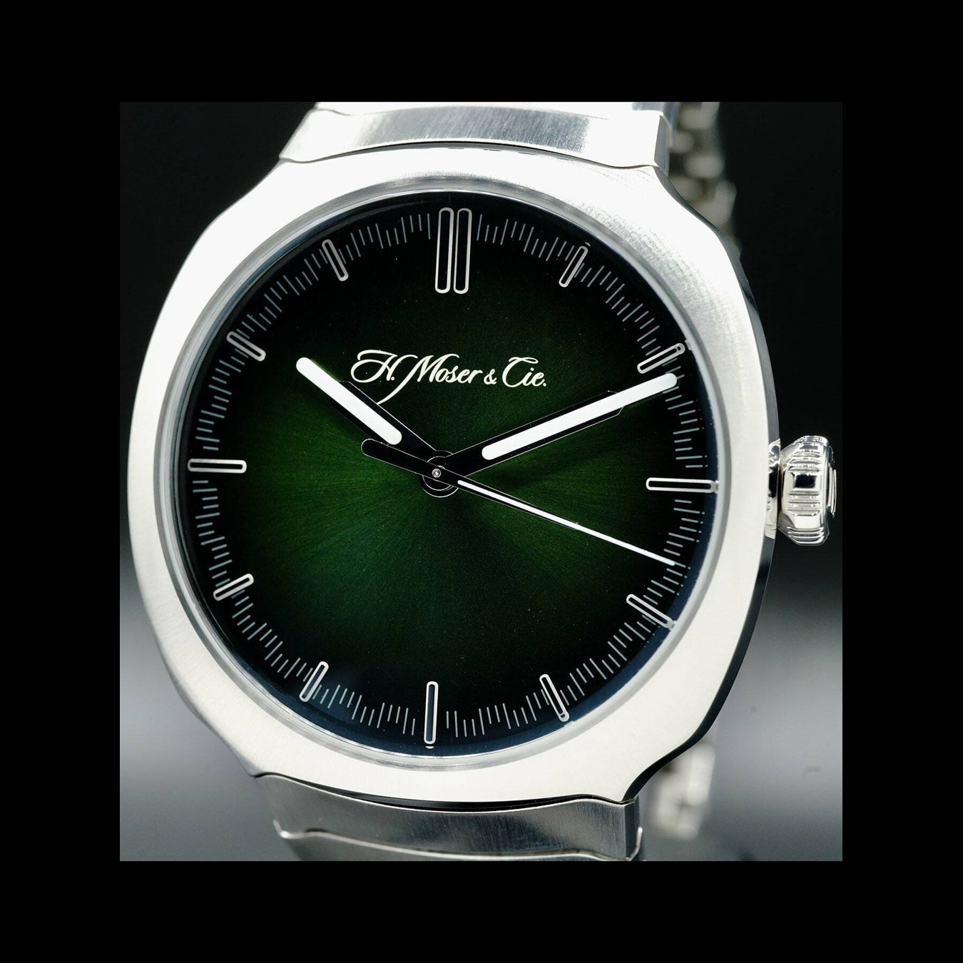 H. Moser & Cie. Streamliner 6200-1200