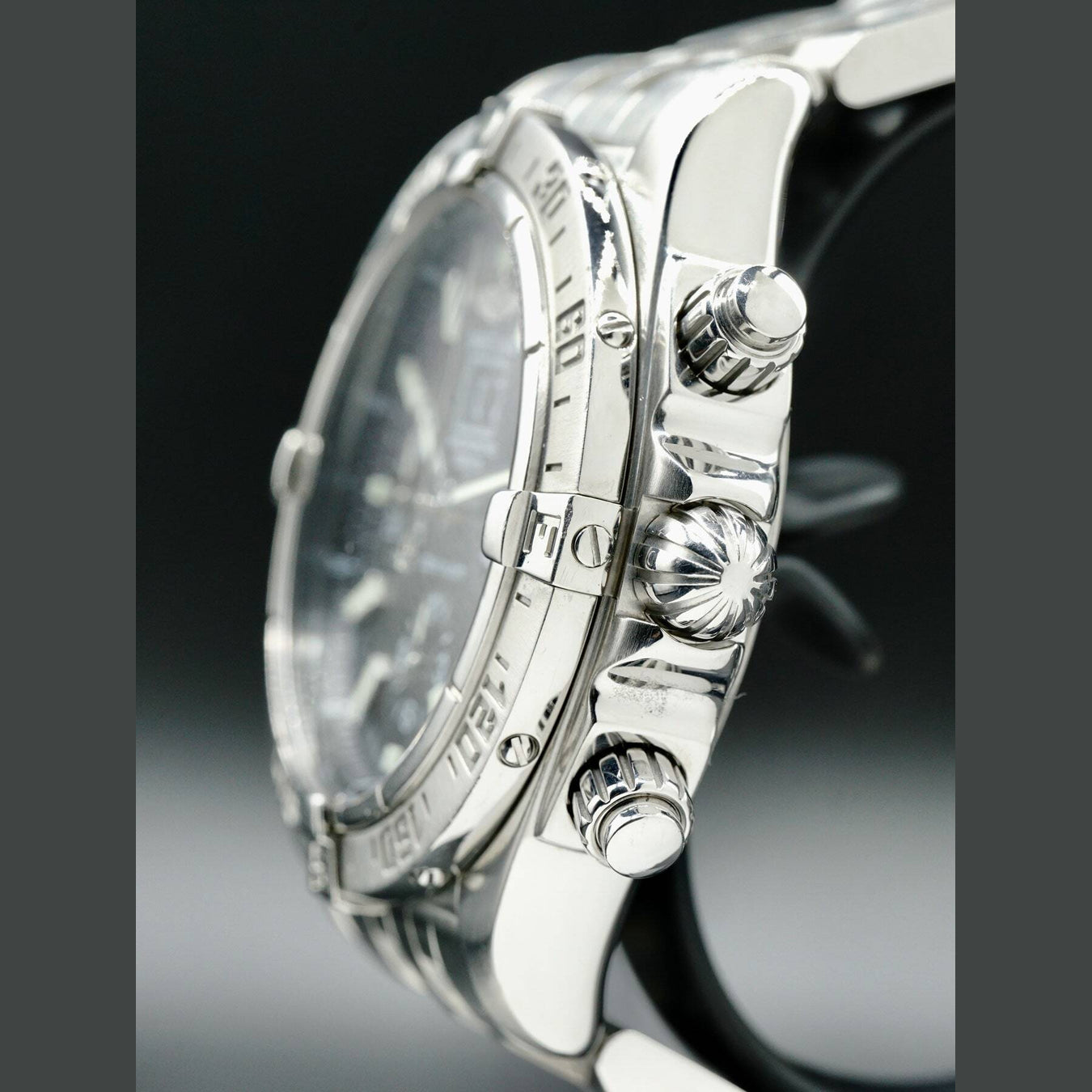 Breitling Blackbird A44359