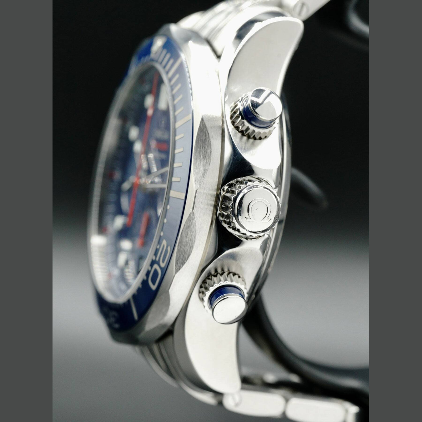 Omega Seamaster Diver 300M Co-Axial Chronograph 44mm 212.30.44.50.03.001