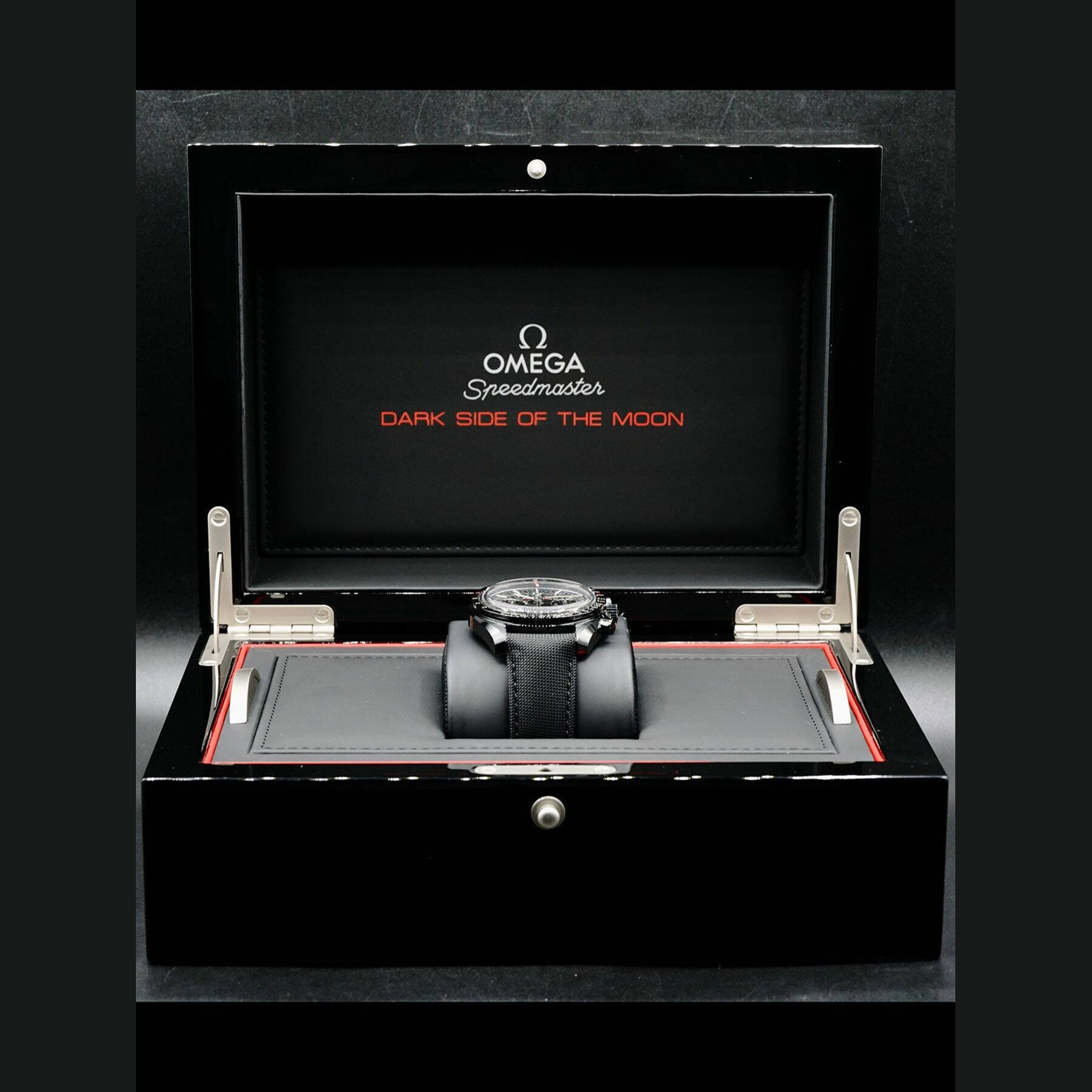 Omega Speedmaster Dark Side of the Moon 311.92.44.51.01.007