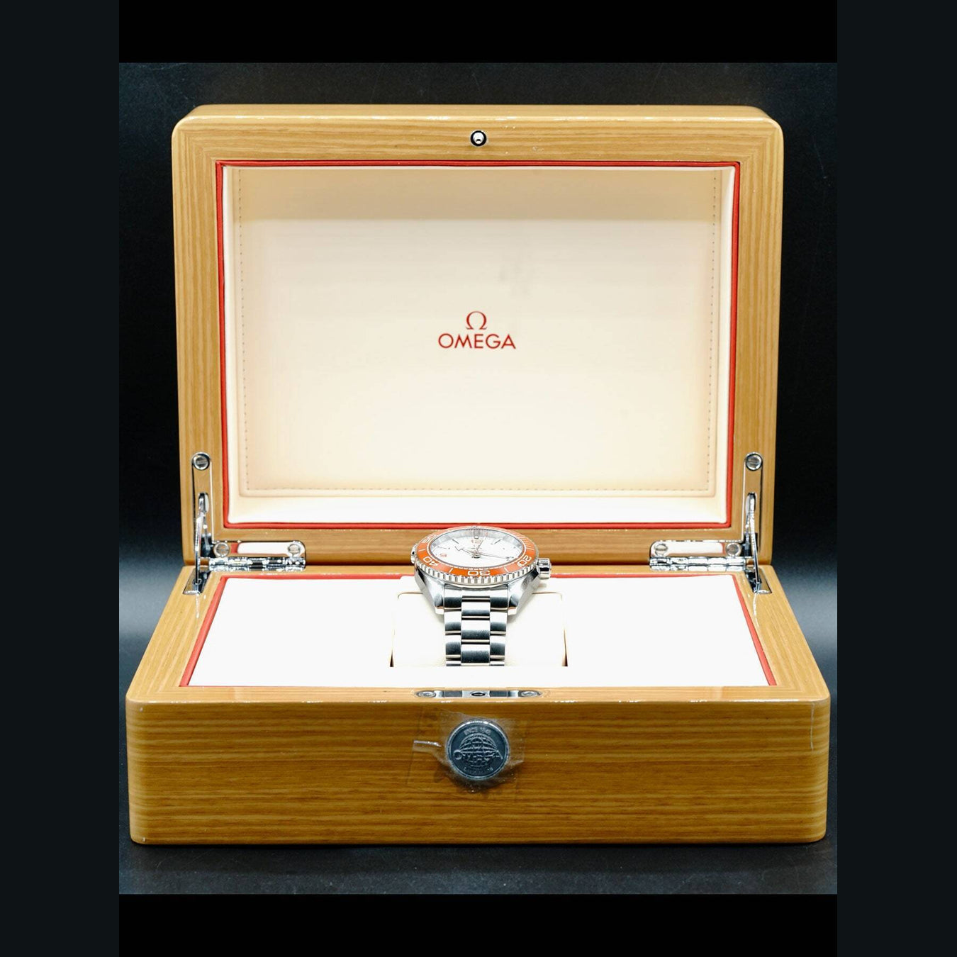 Omega Seamaster Planet Ocean 600M Master Chronometer Orange 215.30.44.21.04.001