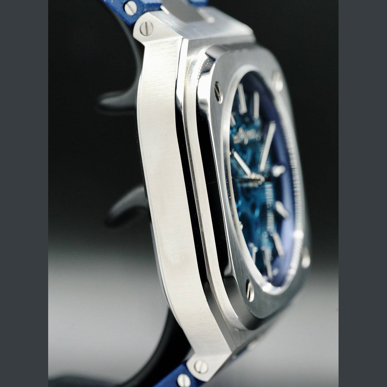 Bell & Ross BR 05 Skeleton Blue on Strap BR05A-BLU-SKST-SRB