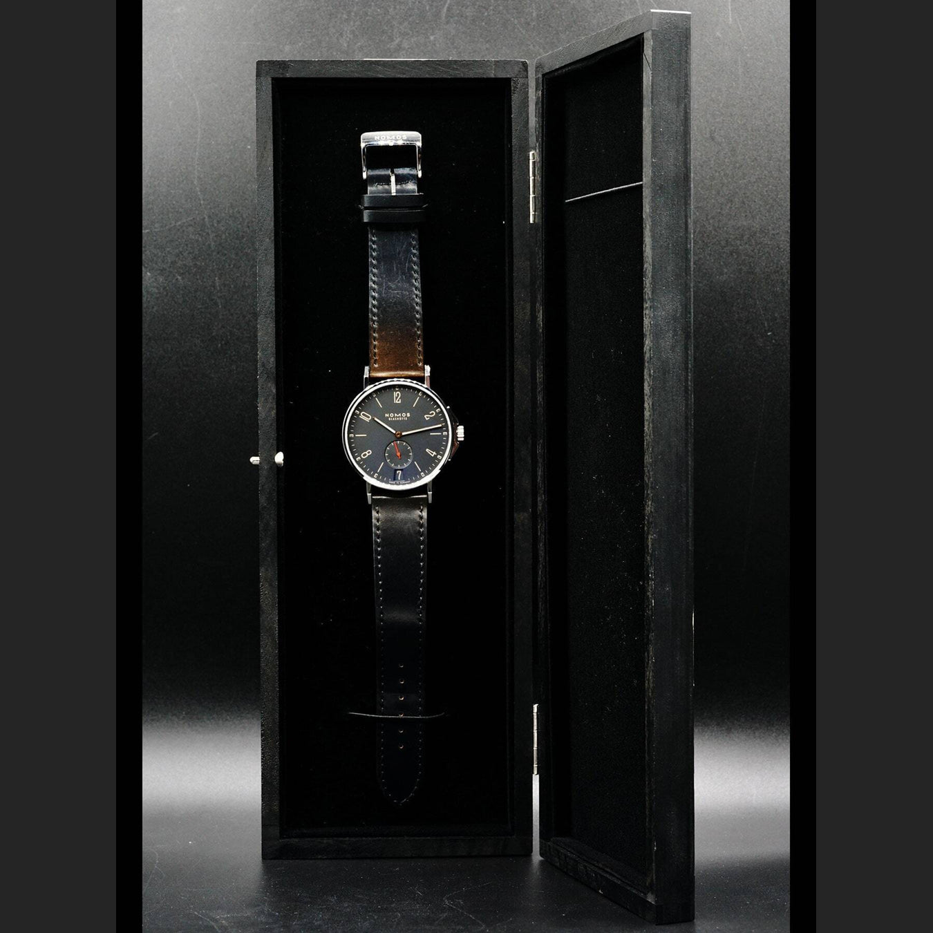 NOMOS Glashütte Ahoi Atlantik Datum 553